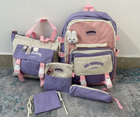 Essentials Kit: Mochila y Accesorios que Encantan