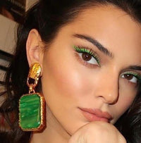 Delineador de Ojos Neón - ¡Ilumina tu Mirada!