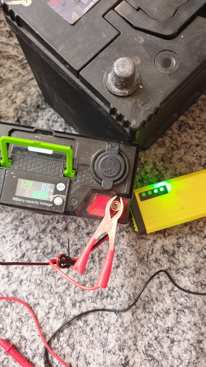 Cargador de batería para carro, pantalla LED, cargador de batería para Moto y camión